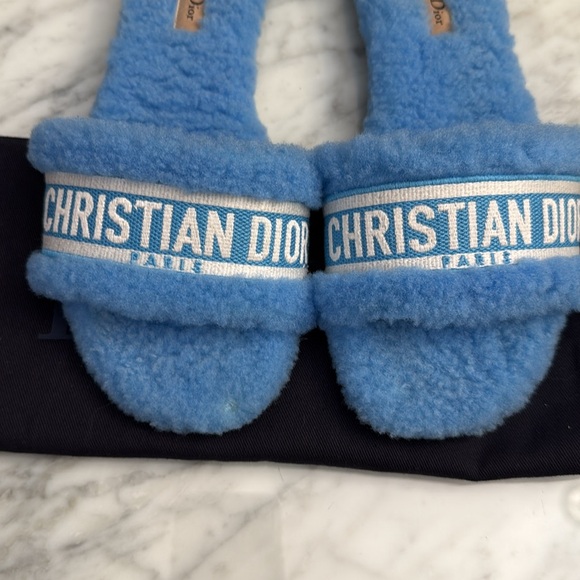 Dior Chez Moi Slide Bright Blue Embroidered Cotton and Shearling sandals - Picture 3 of 10